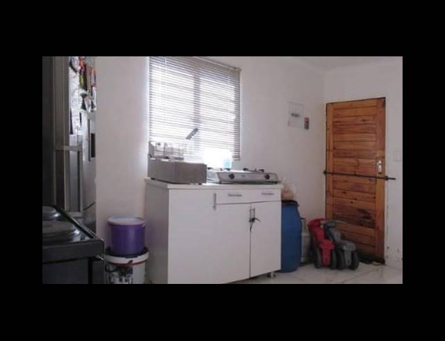 5 BEDROOM HOUSE FOR SALE IN PROTEA GLEN EXT